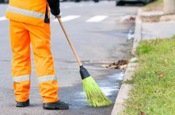 Contratti: Sindacati, raggiunto accordo che regola rinnovo servizi ambientali, sciopero 13 dicembre revocato