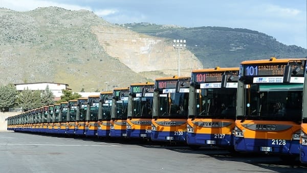 Tpl Palermo, lunedì 8 aprile tornano in piazza i lavoratori Amat. Sit-in a palazzo Comitini dalle 10.30 alle 16