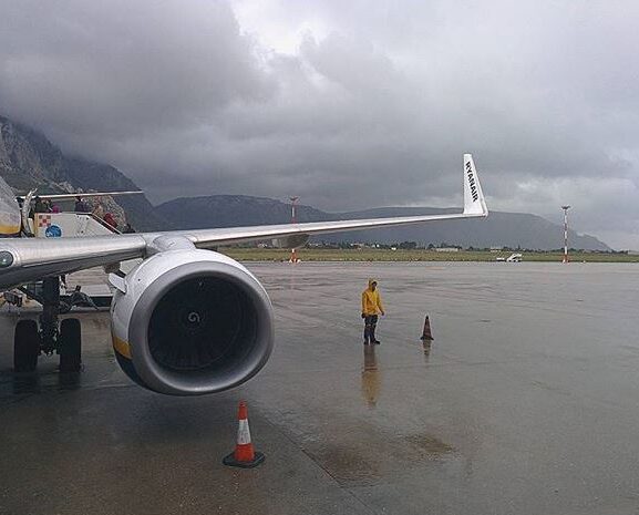Maltempo: Uiltrasporti, grazie a lavoratori del trasporto aereo nelle regioni colpite.Loro professionalità sia riconosciuta anche ai tavoli contrattuali